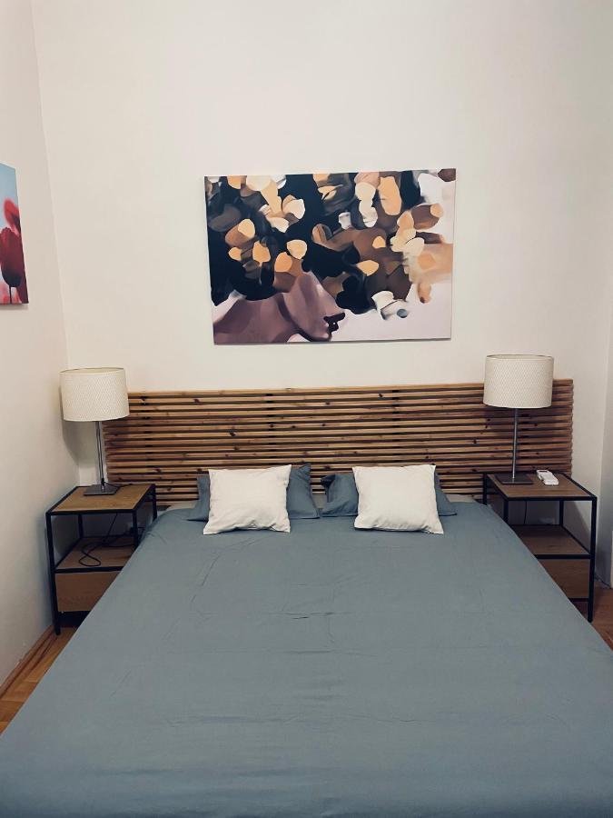 Studio B Budapest Luaran gambar